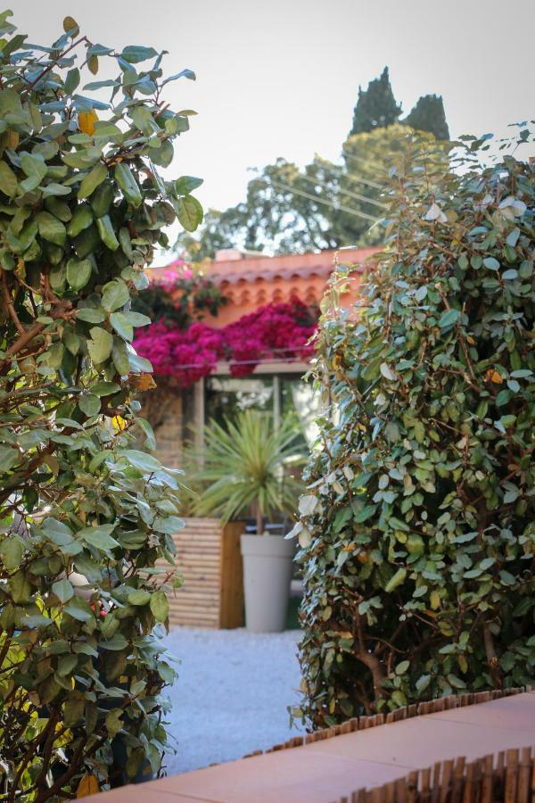 Auberge Du Cap Negre Le Lavandou Εξωτερικό φωτογραφία